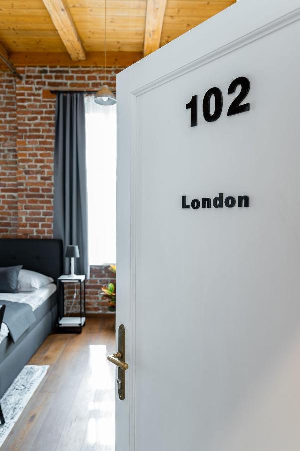 Vintage Industrial Apartment *