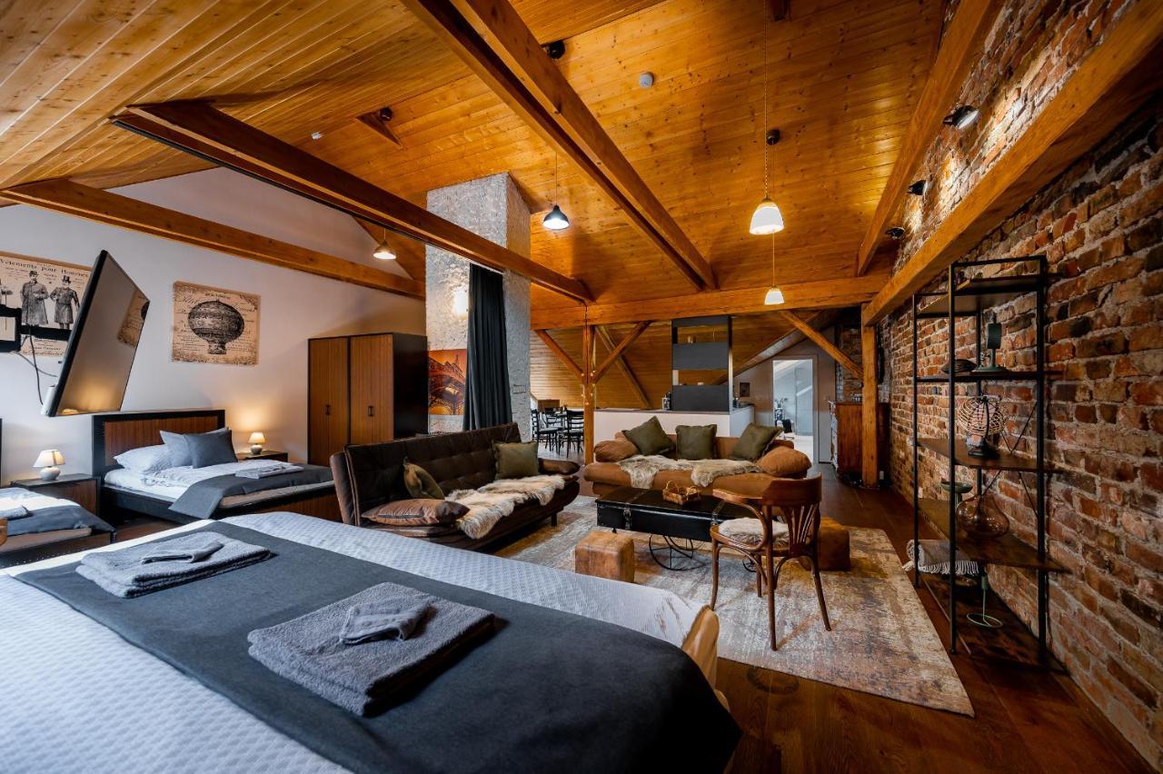 Apartment Vintage Industrial